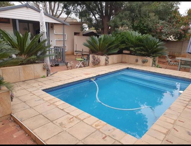 3 BEDROOM HOUSE SOLD IN SINOVILLE